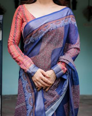 Elegant handloom linen saree with floral print & tassel edges     5.5m + 0.8m blouse 2