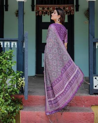 Pure linen handloom saree with floral print and designer tassels 4