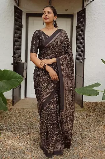 Soft handloom linen floral saree with tassels – includes 0.8m blouse