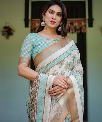 Linen cotton blend handloom saree with floral motif and tassel border 3