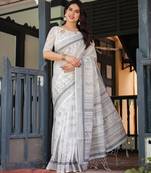 Stylish linen handloom saree with floral digital print and tassels     5.5m + 0.8m