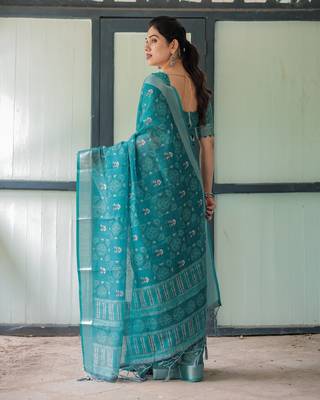 Stylish linen handloom saree with floral digital print and tassels     5.5m + 0.8m 3