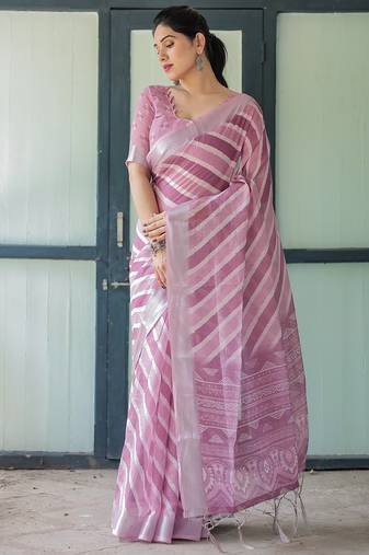 Elegant handloom linen saree with floral print & tassel edges – 5.5m + 0.8m blouse