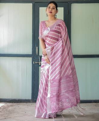 Elegant handloom linen saree with floral print & tassel edges     5.5m + 0.8m blouse 2