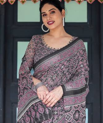 Pure linen handloom saree with floral print and designer tassels 5