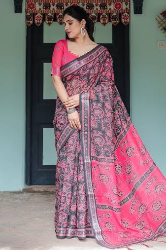 Traditional handloom linen floral saree with matching blouse & tassel detailing