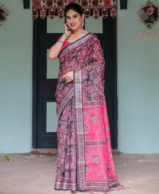 Traditional handloom linen floral saree with matching blouse & tassel detailing 3