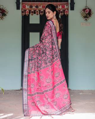 Traditional handloom linen floral saree with matching blouse & tassel detailing 4