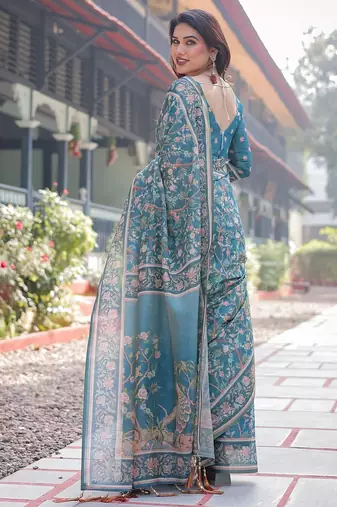 Soft handloom cotton floral saree with tassels     includes 0.8m blouse