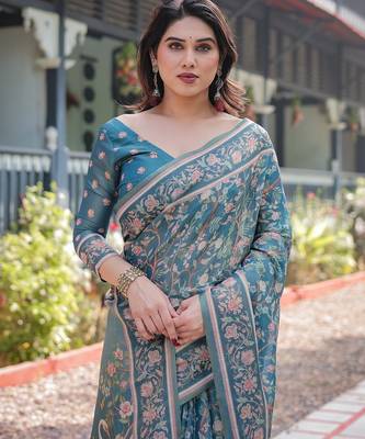 Soft handloom cotton floral saree with tassels     includes 0.8m blouse 4