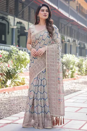 Printed floral handloom cotton saree with stylish tassel finish     ready to wear