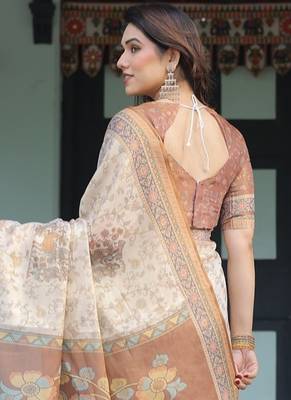 Cotton cotton blend handloom saree with floral motif and tassel border 5