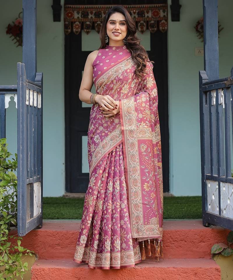 Women   s handloom cotton saree     floral printed with attached blouse & tassels