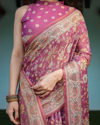 Women   s handloom cotton saree     floral printed with attached blouse & tassels 4