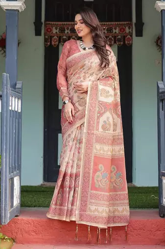 Floral printed cotton saree in handloom weave with blouse piece     5.5m