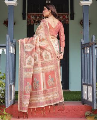 Floral printed cotton saree in handloom weave with blouse piece     5.5m 3