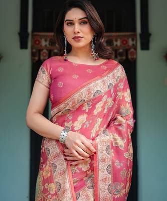 Traditional handloom cotton floral saree with matching blouse & tassel detailing 5
