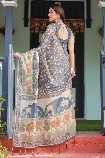 Soft handloom cotton floral saree with tassels     includes 0.8m blouse