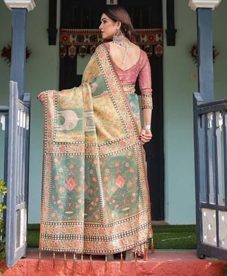 Designer floral print handloom cotton saree with tassel pallu & blouse 3