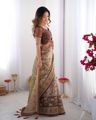 Women   s handloom cotton saree     floral printed with attached blouse & tassels 2