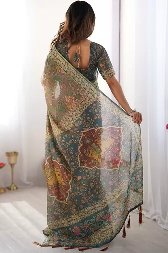 Handloom cotton floral printed saree with tassels & attached blouse     5.5m