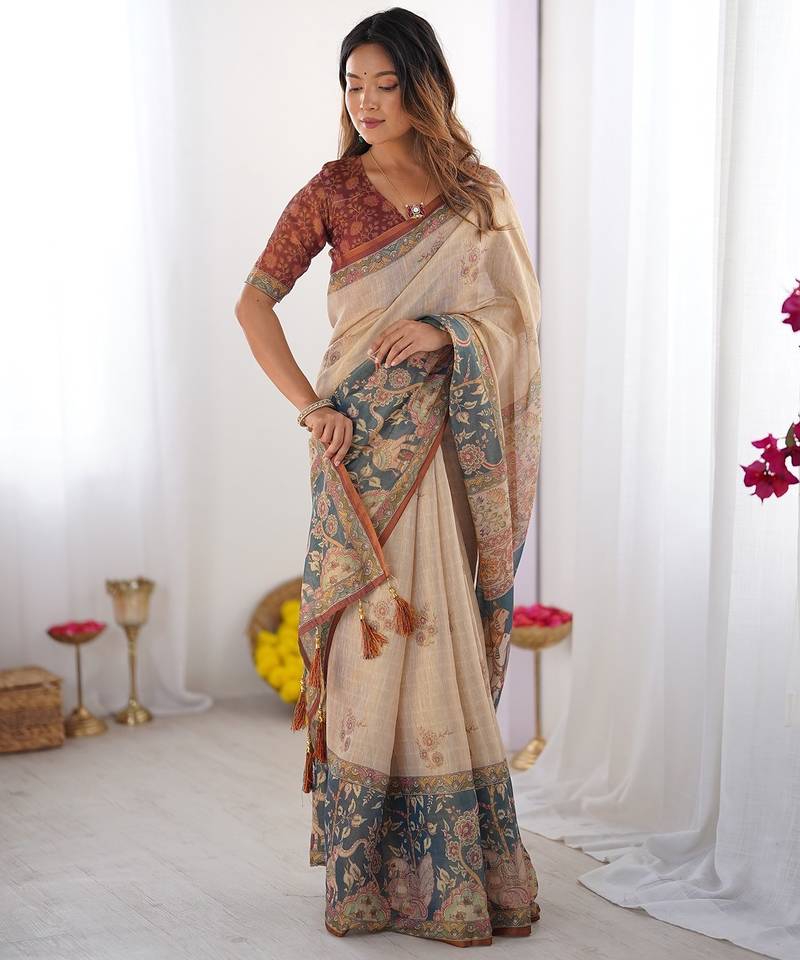 Elegant handloom cotton saree with floral print & tassel edges     5.5m + 0.8m blouse