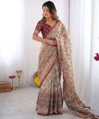 Traditional handloom cotton floral saree with matching blouse & tassel detailing 5