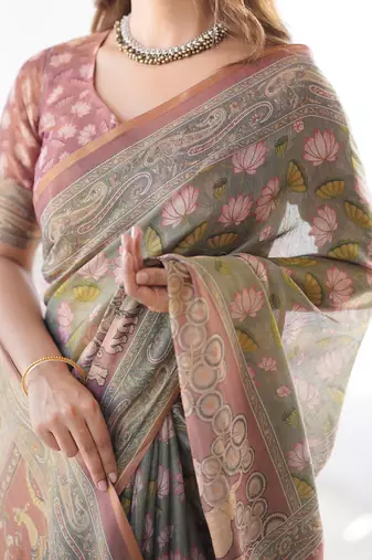 Pastel floral handloom cotton saree with pallu tassels & blouse piece