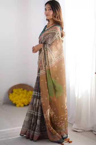 Cotton cotton blend handloom saree with floral motif and tassel border