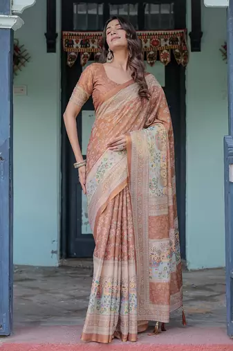 Floral printed cotton saree in handloom weave with blouse piece     5.5m