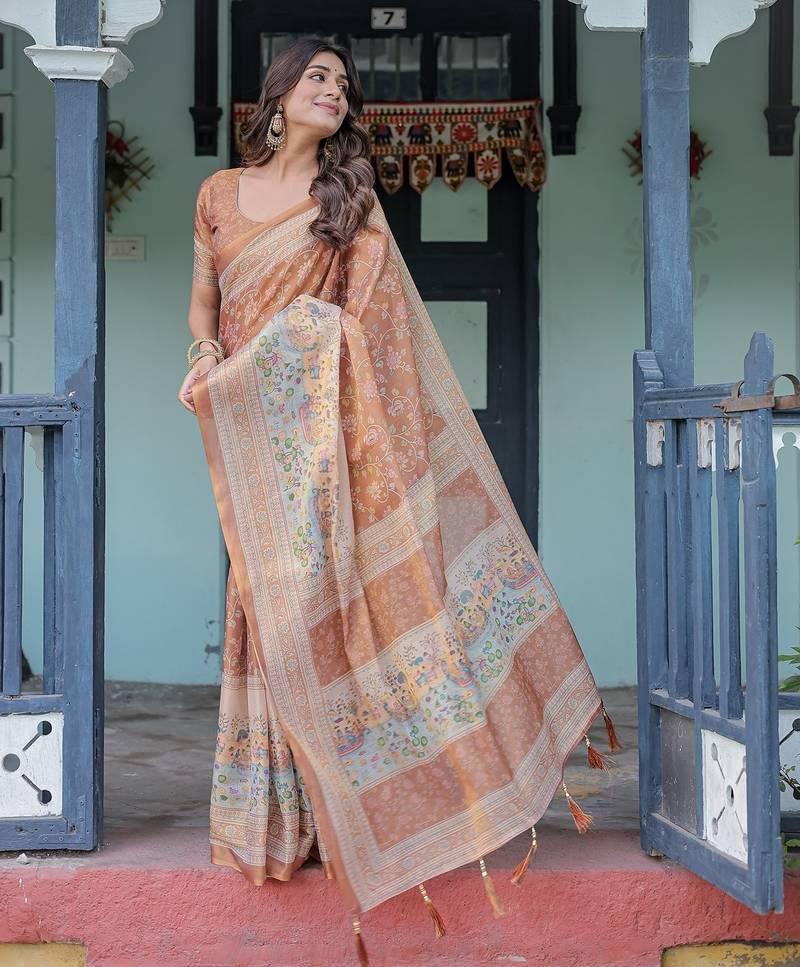 Floral printed cotton saree in handloom weave with blouse piece     5.5m