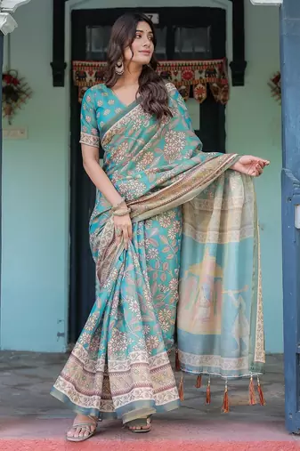 Traditional handloom cotton floral saree with matching blouse & tassel detailing