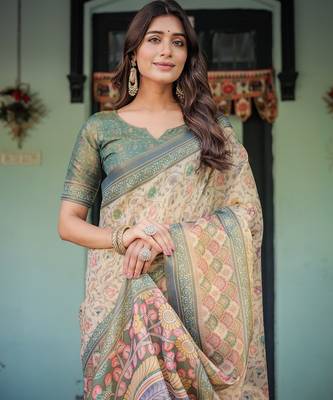 Soft handloom cotton floral saree with tassels     includes 0.8m blouse 2