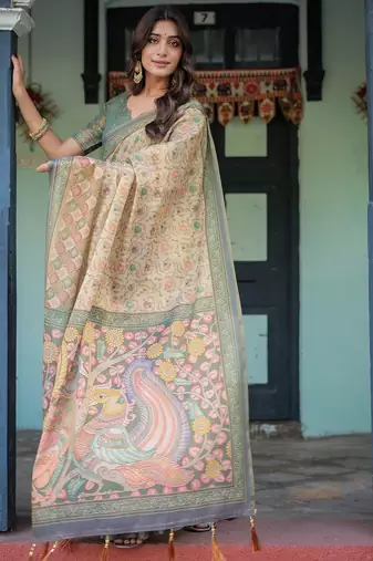 Soft handloom cotton floral saree with tassels     includes 0.8m blouse