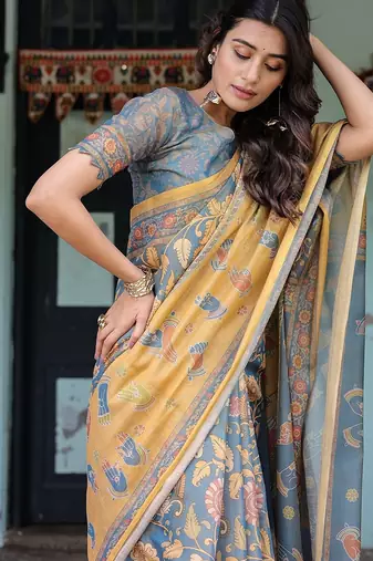 Cotton cotton blend handloom saree with floral motif and tassel border
