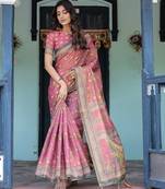 Women   s handloom cotton saree     floral printed with attached blouse & tassels