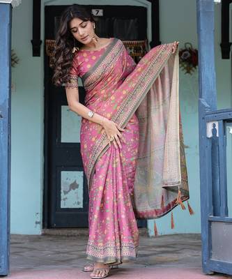 Women   s handloom cotton saree     floral printed with attached blouse & tassels 4