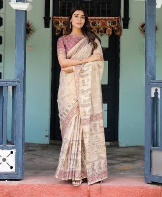 Designer floral print handloom cotton saree with tassel pallu & blouse 4
