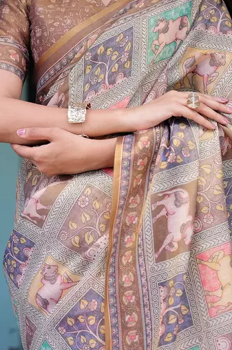 Pastel floral handloom cotton saree with pallu tassels & blouse piece