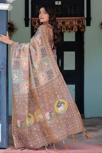 Pastel floral handloom cotton saree with pallu tassels & blouse piece