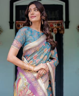 Women   s handloom cotton saree     floral printed with attached blouse & tassels 2