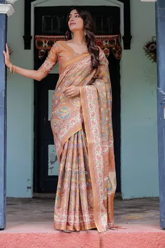 Festive ready handloom cotton saree with floral artwork & matching blouse