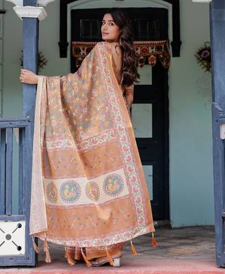Festive ready handloom cotton saree with floral artwork & matching blouse 4