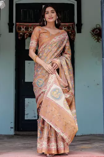 Festive ready handloom cotton saree with floral artwork & matching blouse
