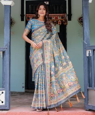 Handloom cotton floral printed saree with tassels & attached blouse     5.5m 2