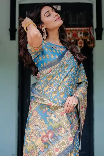 Handloom cotton floral printed saree with tassels & attached blouse     5.5m