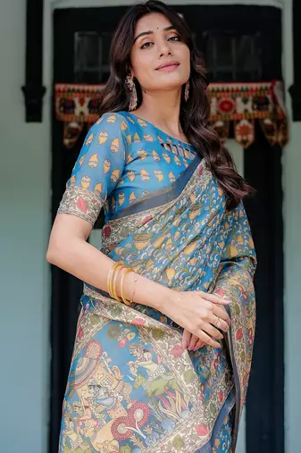Handloom cotton floral printed saree with tassels & attached blouse     5.5m