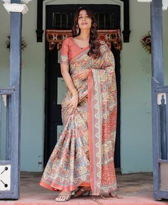 Elegant handloom cotton saree with floral print & tassel edges     5.5m + 0.8m blouse 3