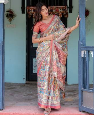 Elegant handloom cotton saree with floral print & tassel edges     5.5m + 0.8m blouse 4