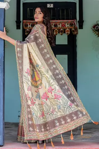 Pure cotton handloom saree with floral print and designer tassels